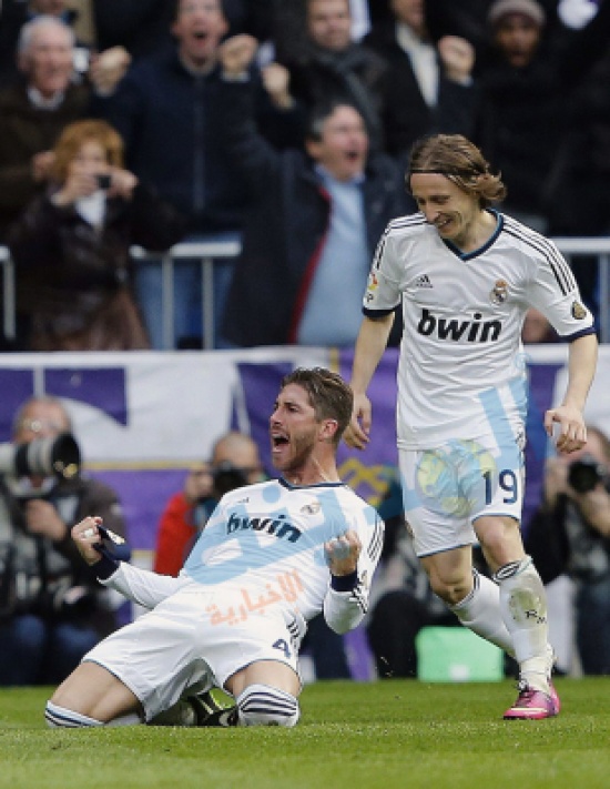 الكلاسيكو  ( صور وفيديو )